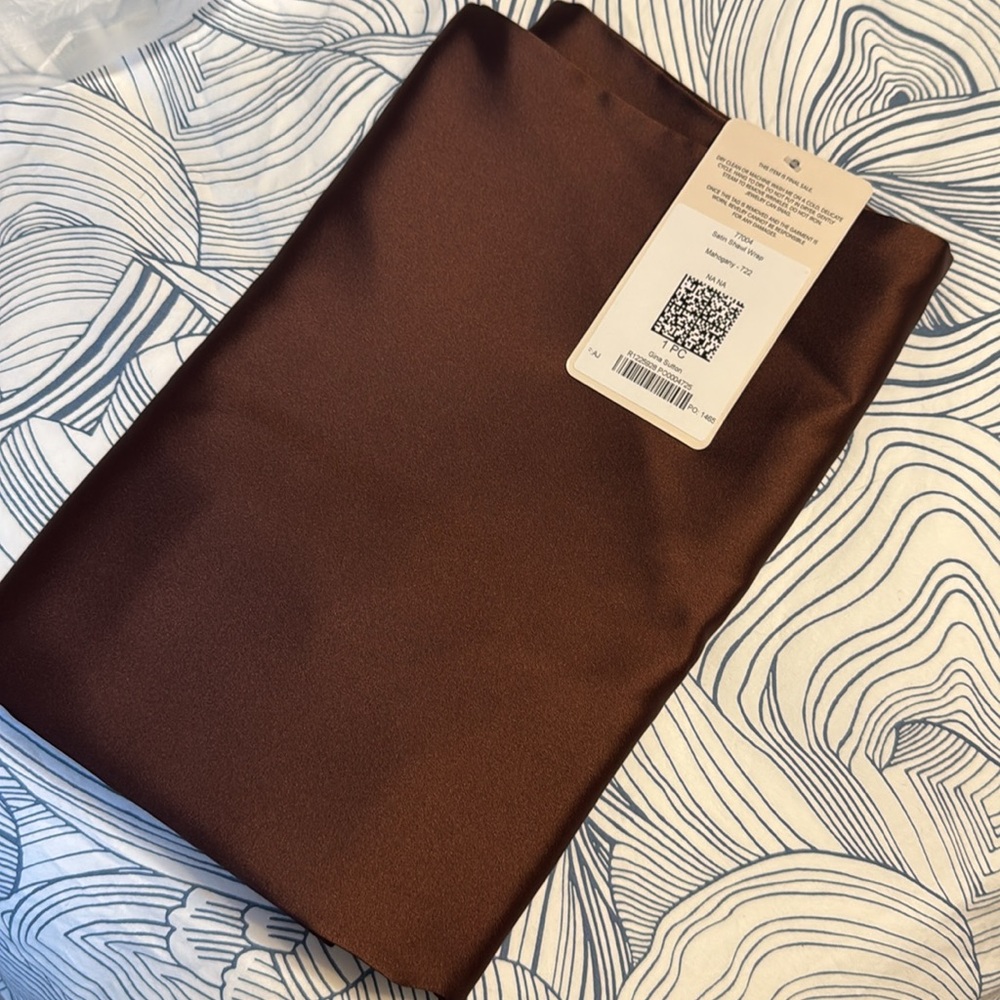 Revelry Mahogany Satin Wrap - Picture 3 of 3